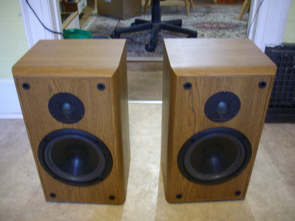 Infinity Reference II Bookshelf speakers. EXCELLENT Sound! For Sale