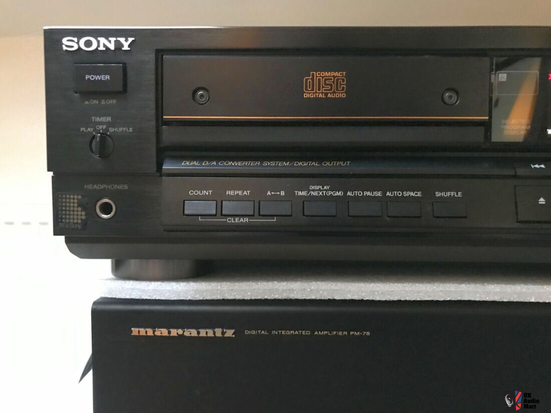 FOR SALE IS SONY CDP 555 ESD CD Player with Remote Photo #3078721 - UK  Audio Mart