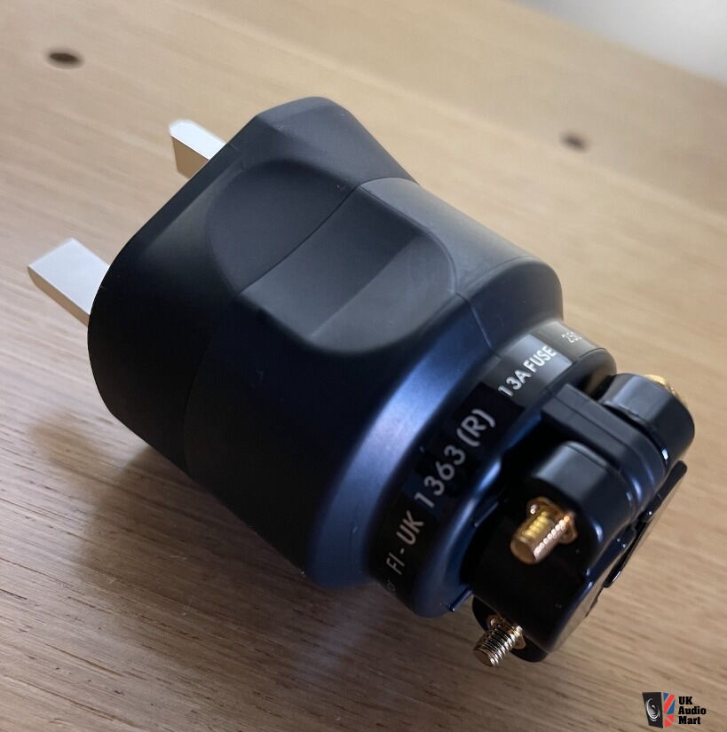 Furutech FI-1363(R) NCF UK Mains Plug (New) Photo #3503673 - UK