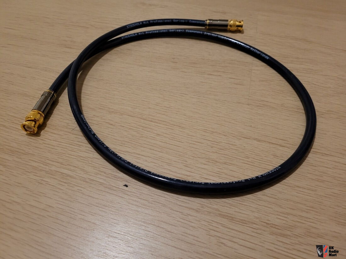 CANARE Câble Numérique Coaxial 75 Ohm BNC-RCA 1m
