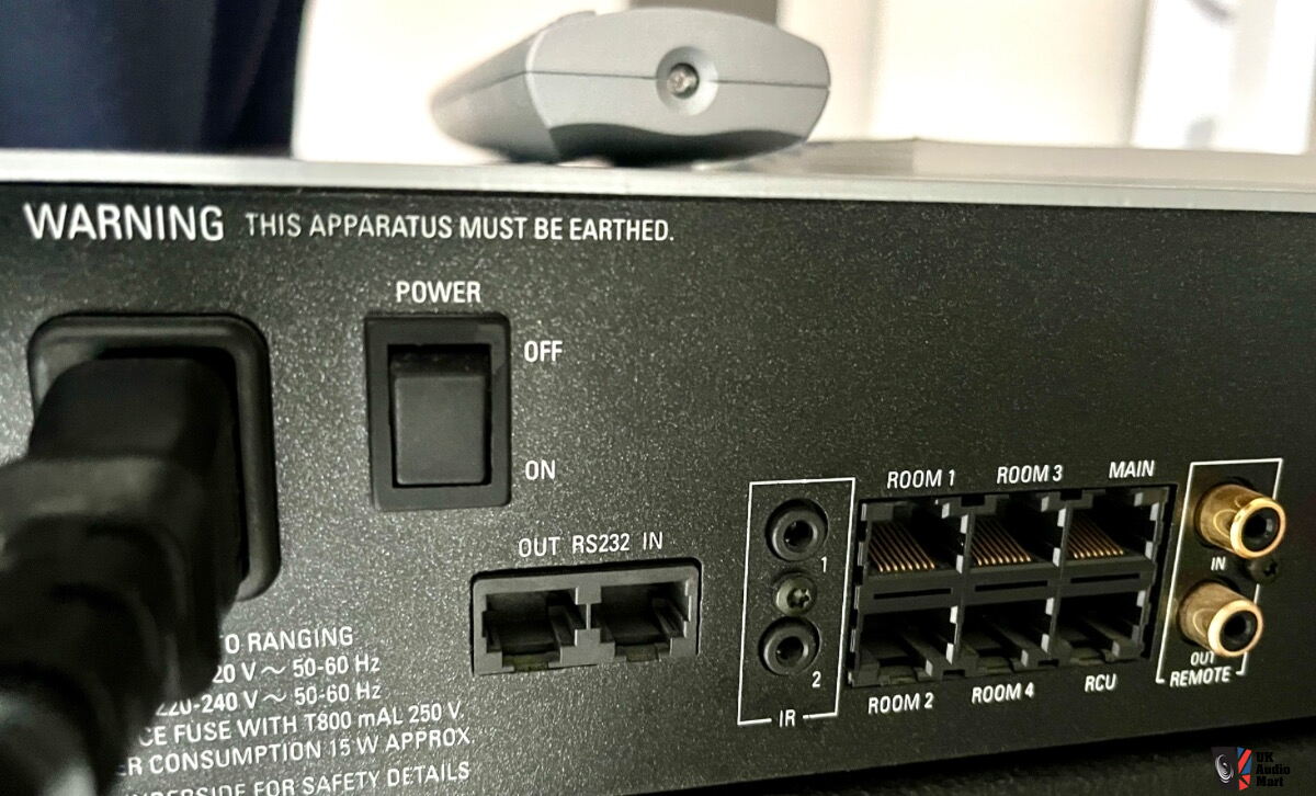 Linn Majik Kontrol with MM Phono, Linn Remote and Manual For Sale